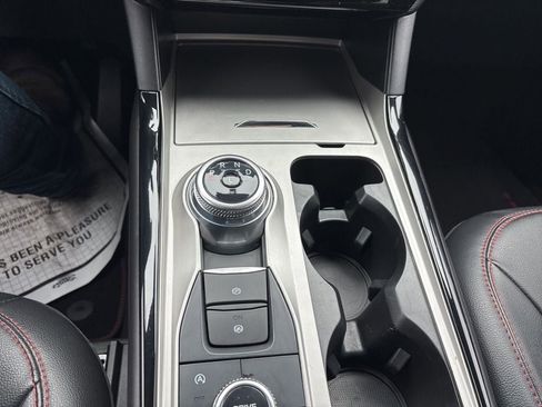 Used 2024 Ford Explorer ST-Line w/ Class IV Trailer Tow Package image 16