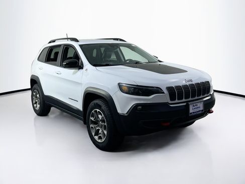 Used 2022 Jeep Cherokee Trailhawk w/ Premium Leather Package AWD/4WD image 3