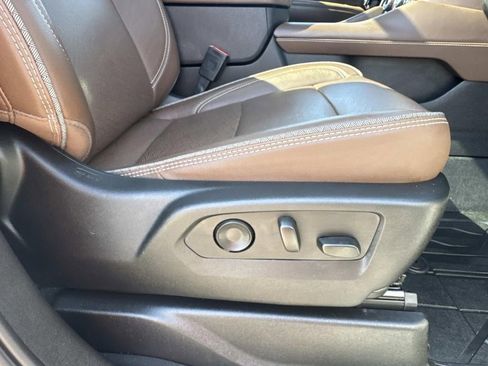 Used 2022 Chevrolet Tahoe High Country image 14