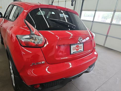 Used 2016 Nissan Juke SV w/ Technology Package AWD/4WD image 26