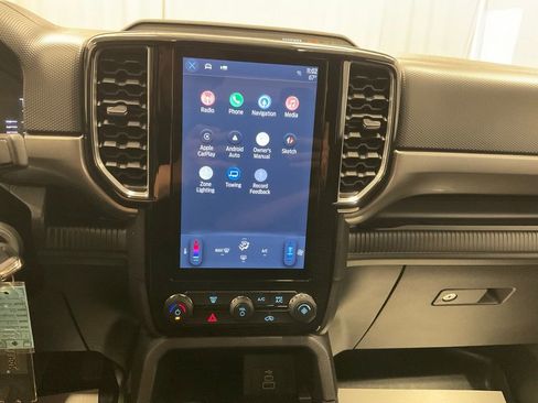 Used 2025 Ford Ranger XLT w/ FX4 Off-Road Package image 16