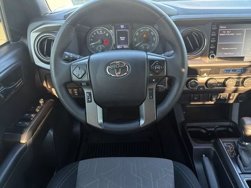 Used 2023 Toyota Tacoma TRD Off-Road AWD/4WD image 15