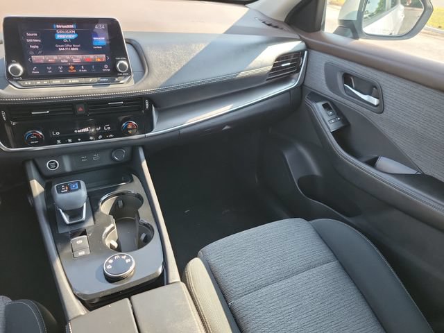 Used 2022 Nissan Rogue SV AWD/4WD image 15
