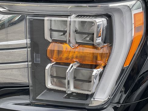 Used 2022 Ford F150 XLT w/ Equipment Group 302A High image 10