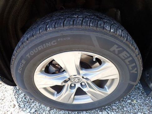 Certified 2023 Toyota RAV4 LE AWD/4WD image 9