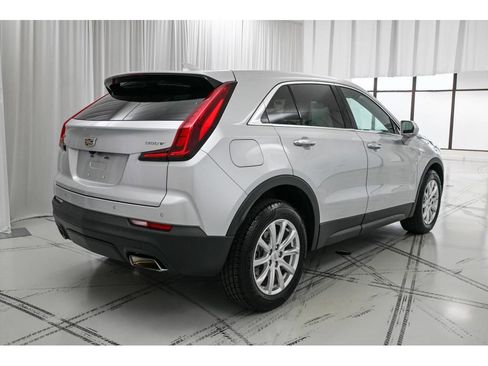 Used 2020 Cadillac XT4 Luxury image 7