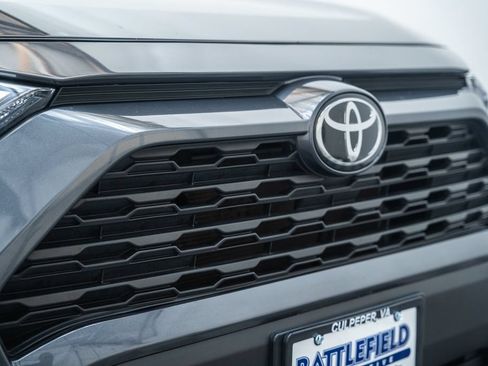 Certified 2025 Toyota RAV4 LE AWD/4WD image 12