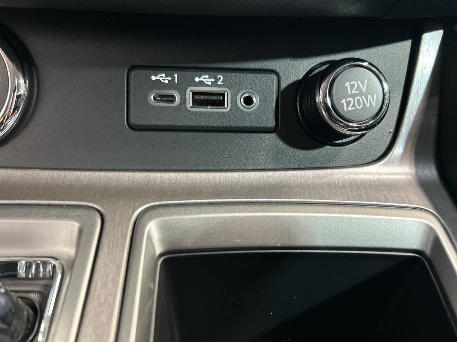 Used 2023 Nissan Murano SV w/ SV Midnight Edition Package AWD/4WD image 17