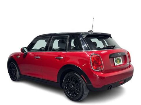 Used 2019 MINI Cooper 4-Door Hardtop w/ Signature Upholstery Package FWD image 4
