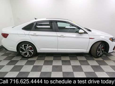 Certified 2022 Volkswagen Jetta GLI Autobahn FWD image 10
