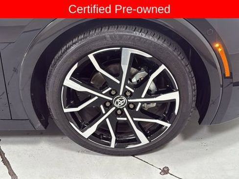 Used 2026 Toyota Prius Plug-In Hybrid w/ Limited Premium Package FWD image 21