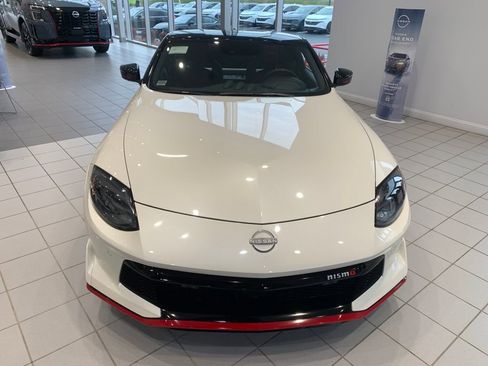 New 2026 Nissan Z NISMO w/ Floor Mat Package RWD image 22
