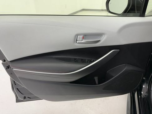 Used 2024 Toyota Corolla SE image 28