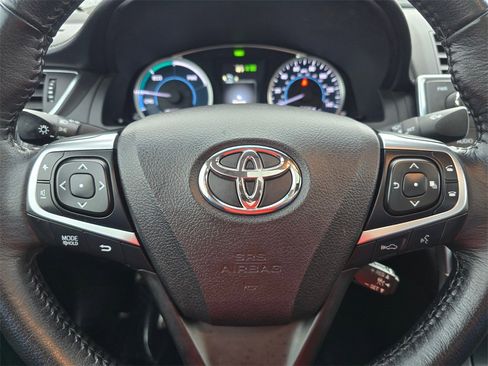 Used 2016 Toyota Camry XLE image 24