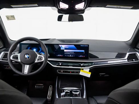 New 2026 BMW X7 xDrive40i w/ M Sport Package image 10