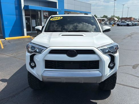 Used 2024 Toyota 4Runner TRD Off-Road Premium w/ Off Road Premium Plus Package AWD/4WD image 8