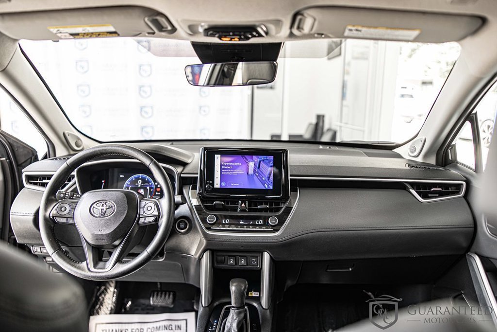 Used 2023 Toyota Corolla Cross XLE w/ Convenience Package AWD/4WD image 37