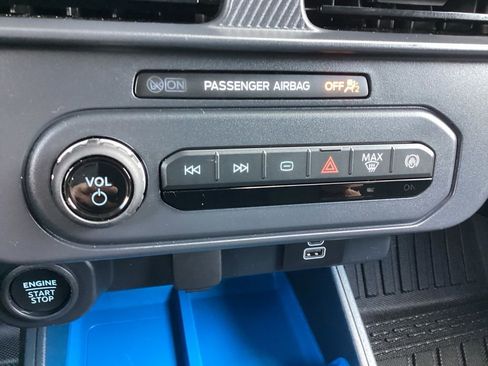 Used 2025 Ford Maverick XLT w/ XLT Luxury Package image 54