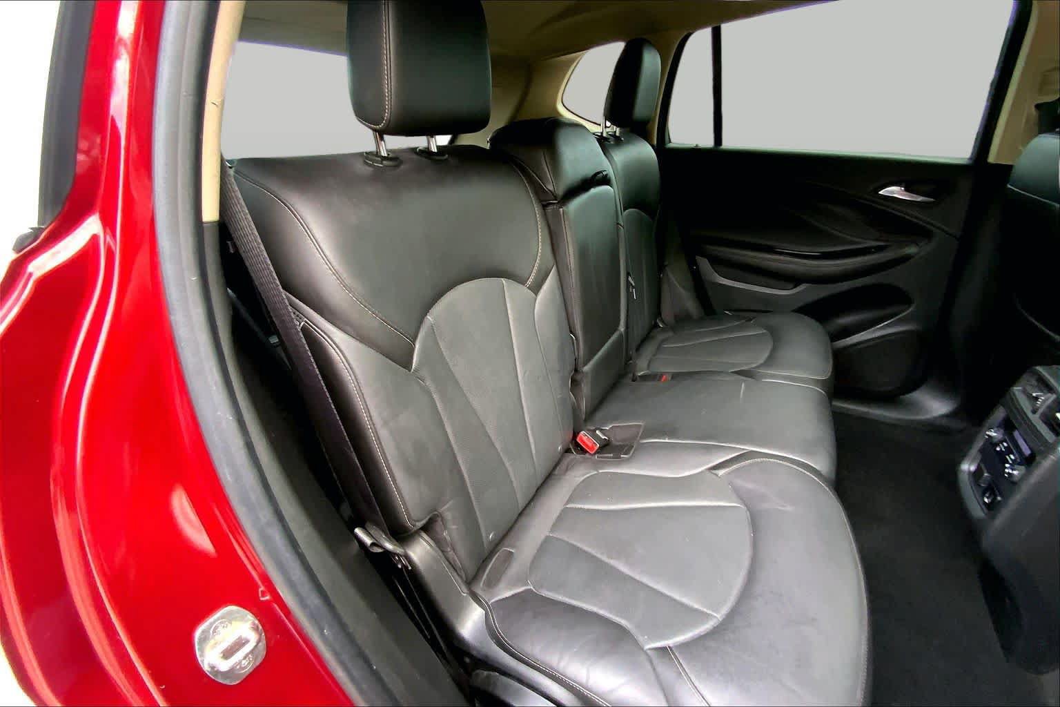 Used 2018 Buick Envision Essence FWD image 33