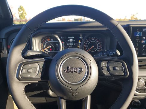 New 2026 Jeep Wrangler Unlimited Rubicon image 21