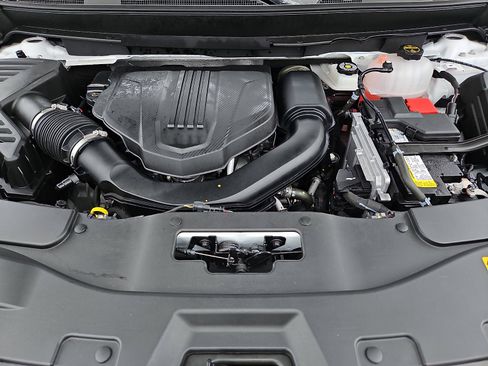 Certified 2025 GMC Acadia Elevation image 28