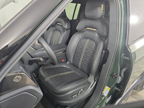 Used 2024 Rivian R1S Adventure AWD/4WD image 20