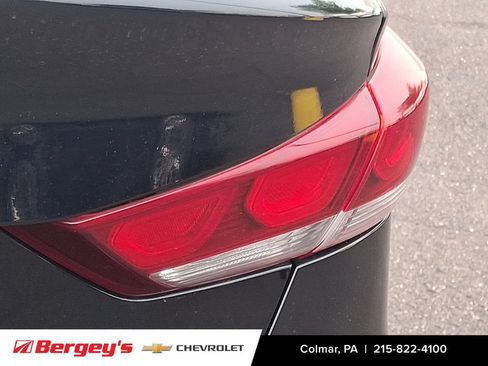 Used 2018 Hyundai Elantra SEL FWD image 31