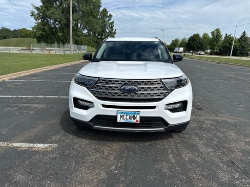 Used 2020 Ford Explorer Limited AWD/4WD image 3