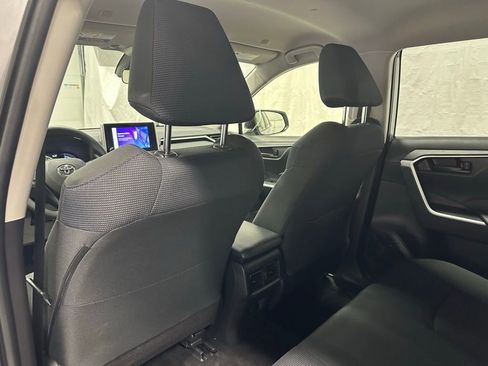 Used 2025 Toyota RAV4 LE image 46