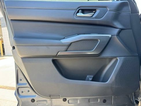 Used 2023 Nissan Pathfinder SL w/ SL Premium Package AWD/4WD image 14