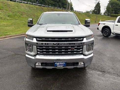 Used 2020 Chevrolet Silverado 2500 LTZ w/ LTZ Convenience Package AWD/4WD image 2