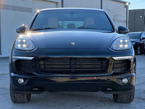 Used 2018 Porsche Cayenne Platinum Edition image 11