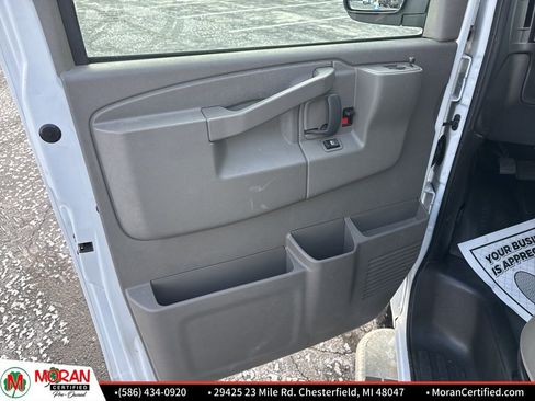 Used 2024 GMC Savana 2500 Work Van w/ Driver Convenience Package image 10