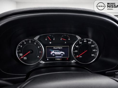 Used 2023 GMC Acadia SLT w/ Preferred Package FWD image 9