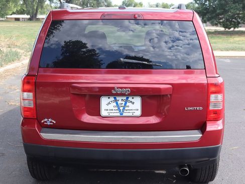 Used 2015 Jeep Patriot Limited w/ Sun/Sound Group FWD image 6