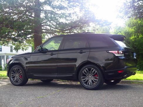 Used 2017 Land Rover Range Rover Sport HSE Dynamic AWD/4WD image 3