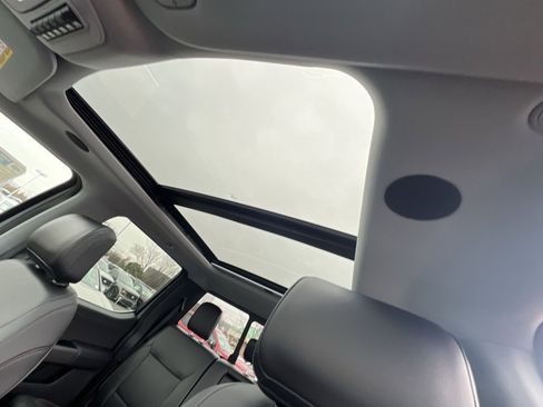 New 2025 Ford F350 Lariat w/ Lariat Ultimate Package image 24