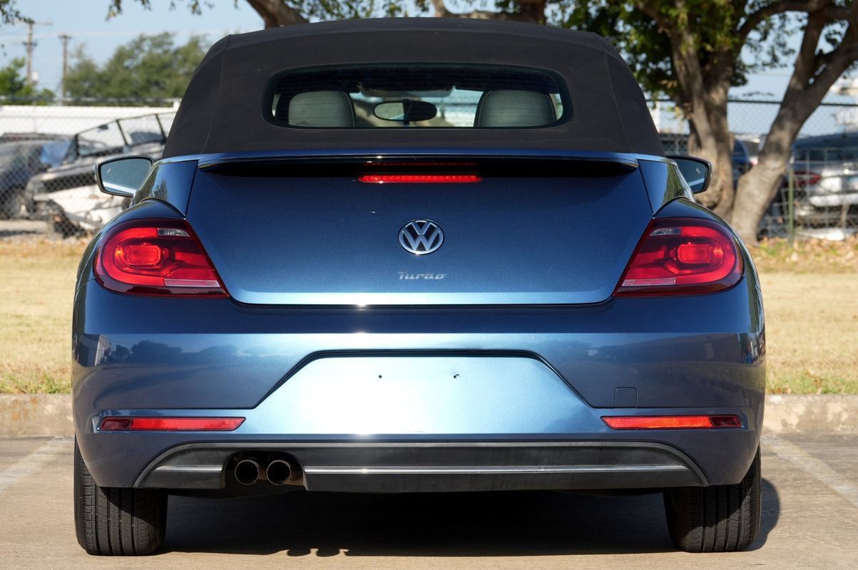 Used 2019 Volkswagen Beetle 2.0T S FWD image 17