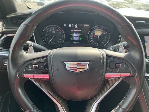 Used 2021 Cadillac XT6 Sport w/ Platinum Package AWD/4WD image 14