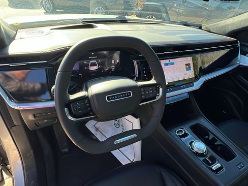 Used 2024 Jeep Wagoneer Launch Edition image 26