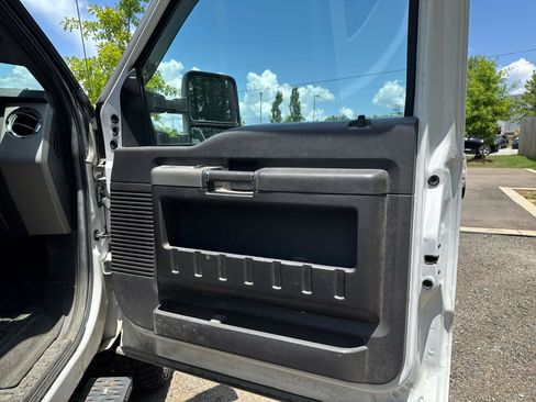 Used 2016 Ford F250 Lariat w/ Lariat Interior Package AWD/4WD image 29