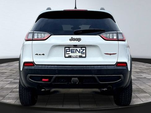 Used 2019 Jeep Cherokee Trailhawk w/ Cold Weather Group AWD/4WD image 5