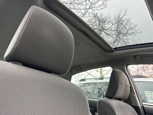 Used 2011 Toyota Prius One image 15