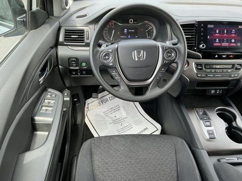 Used 2023 Honda Ridgeline Sport image 13
