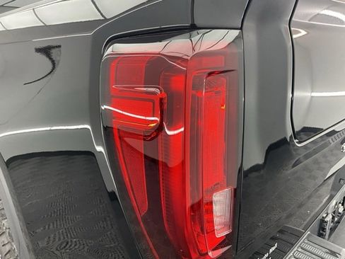 Used 2020 GMC Sierra 1500 AT4 w/ AT4 Premium Package image 23