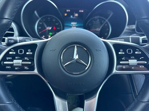 Used 2020 Mercedes-Benz GLC 300 4MATIC image 11