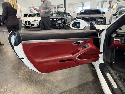 Used 2018 Porsche 911 Carrera S RWD image 10