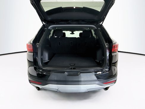 Used 2025 Chevrolet Blazer LT FWD image 29