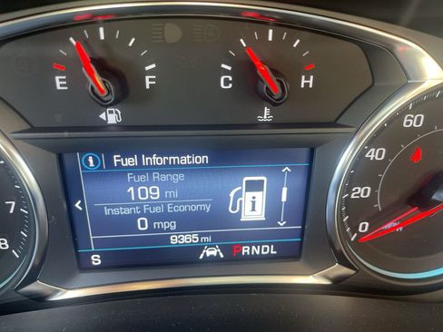 Certified 2024 Chevrolet Equinox LT w/ LPO, Floor Liner Package image 12