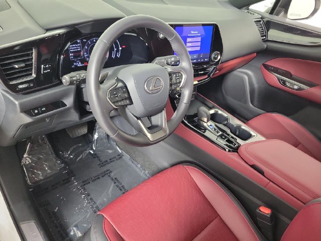 Used 2024 Lexus NX 250 FWD w/ Towing Package (2000 Lbs) image 18